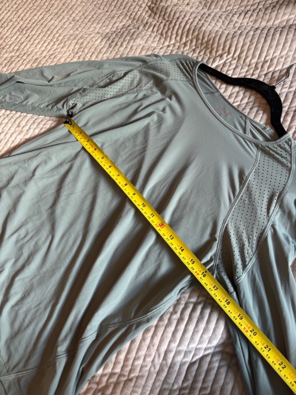 AVIA Women’s L Sage Green Long Sleeve Athletic Top Mesh Activewear - Picture 5 of 9